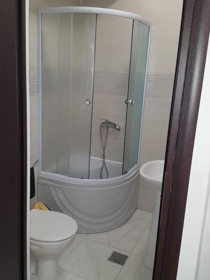 Hotel Babilon Bukarest Kültér fotó
