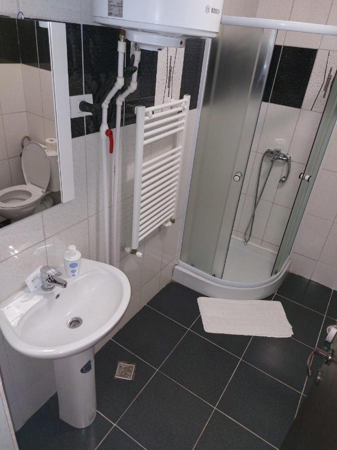 Hotel Babilon Bukarest Kültér fotó