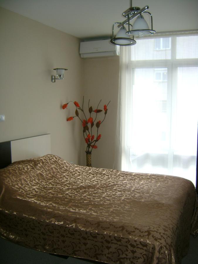 Hotel Babilon Bukarest Kültér fotó